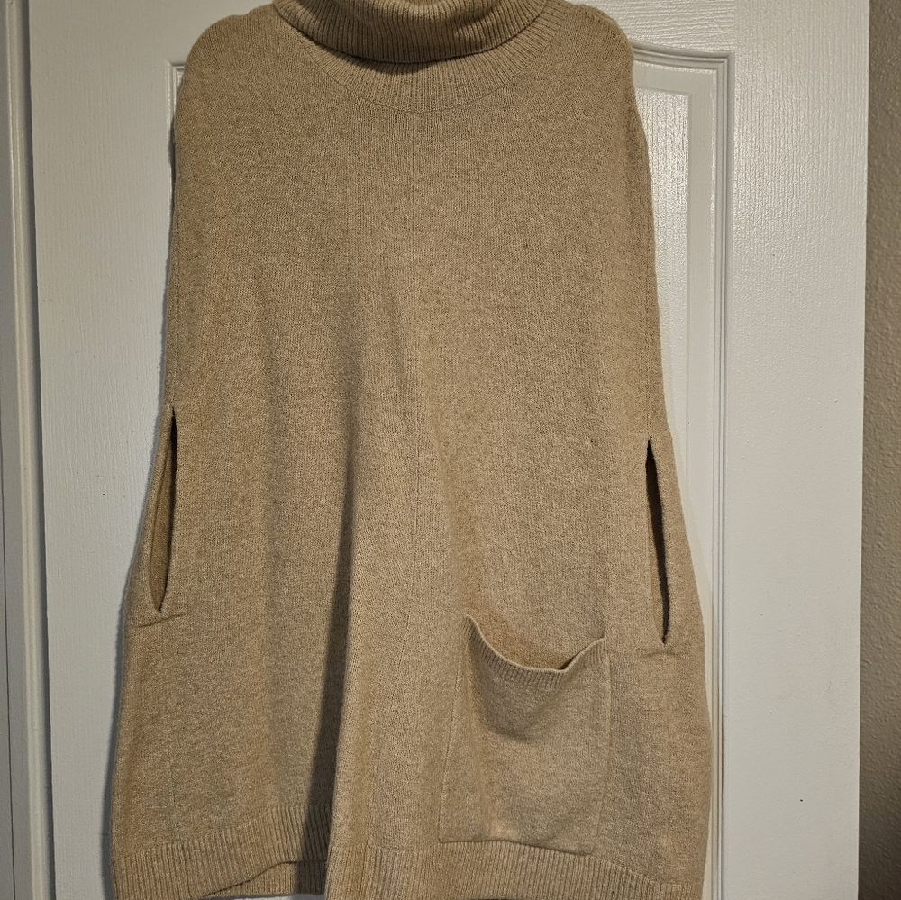 Antonio Melani Luke poncho sweater Large (L) - Picture 6 of 6